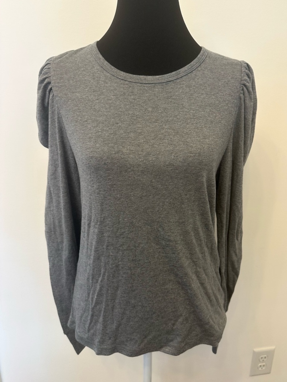 Splendid Puff Long Sleeve Grey Long Sleeve Crewneck Top T-Shirt Blouse EUC